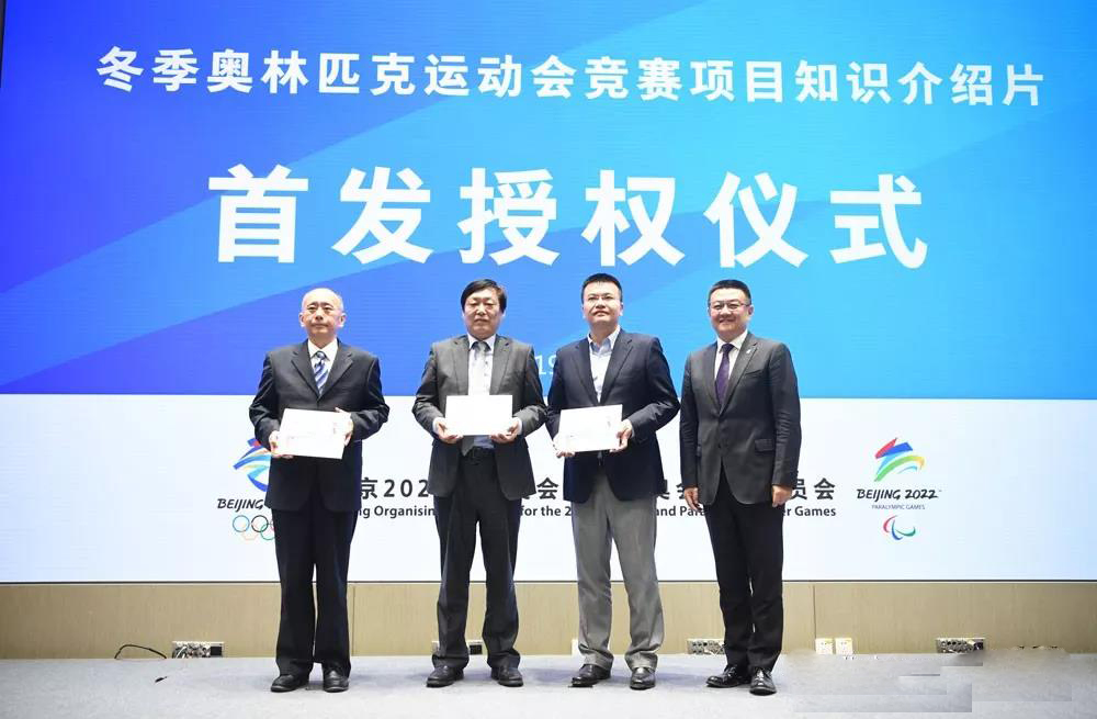 15�����»Ὰ����Ŀ֪ʶ����Ƭ��Ƭ�ھ��׷�