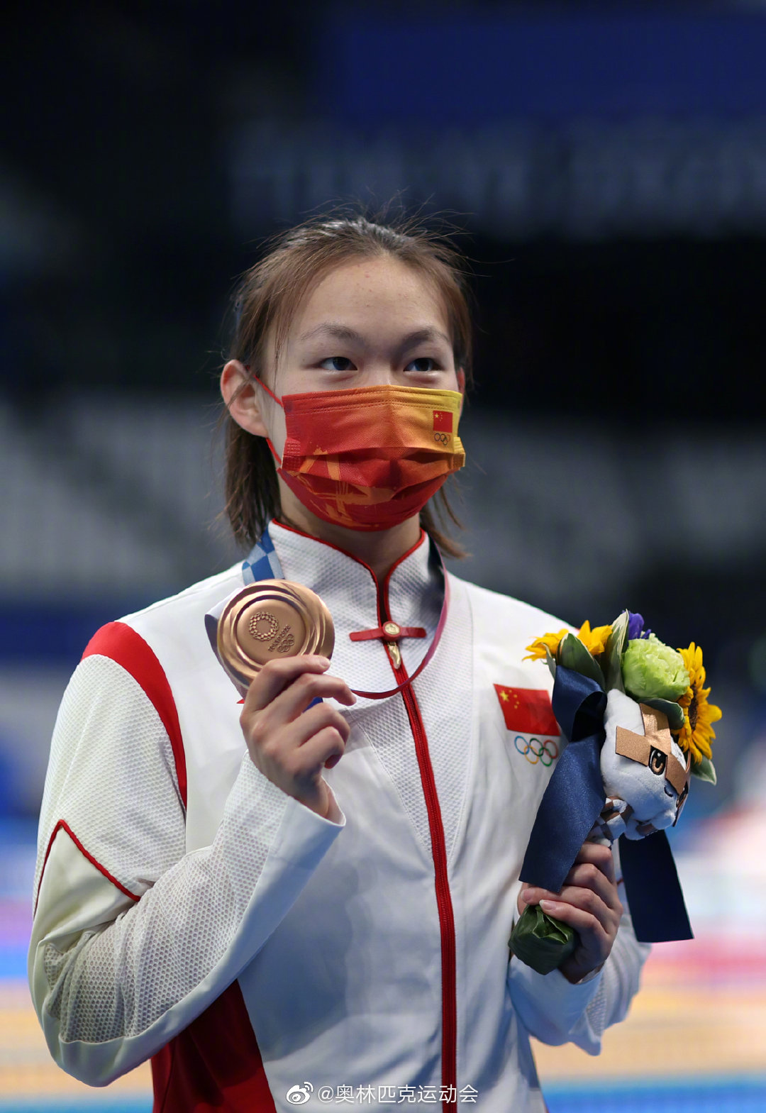 �ӱ��������ƣ�������Ů��400������Ӿͭ��