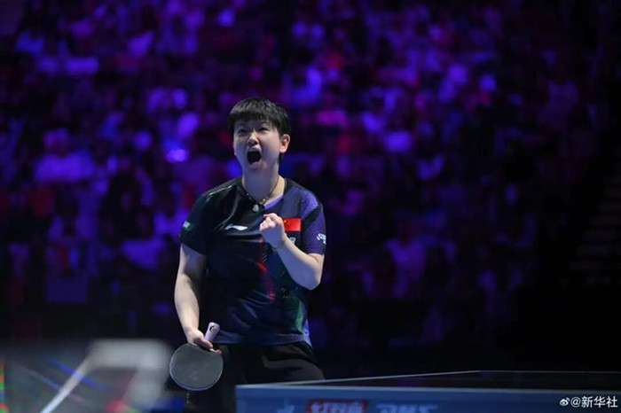 �����ڣ���ӱɯ��ð������籭Ů����...