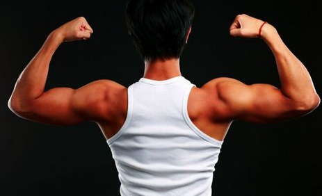 ������ս���ߡ� �ӱ����ж�����Ⱥ����ѵ����������