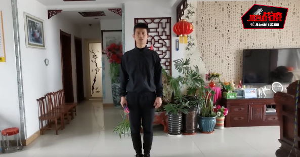 ������ս���ߡ� �ӱ����ж���һ��������������ķι��ܣ��Կ�����