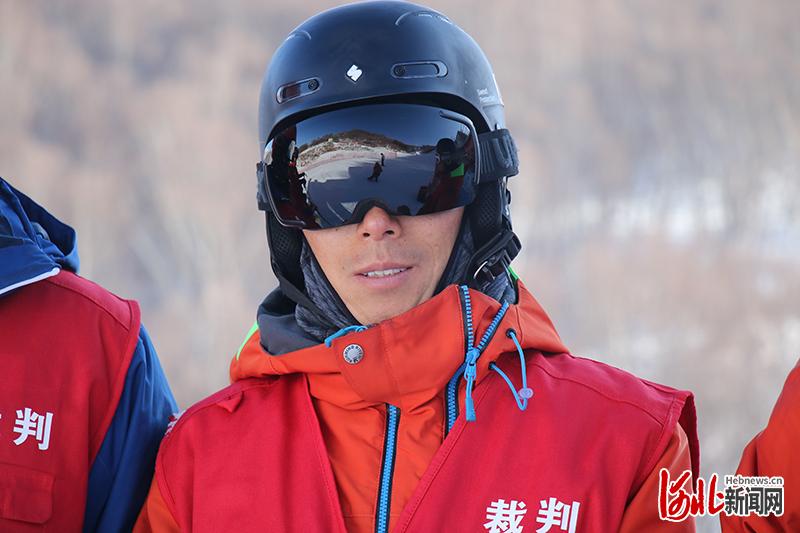 ���ڱ�ѩ֮�� | ��ΰ����ѩ�ϵġ�ȫ��ѡ�֡�