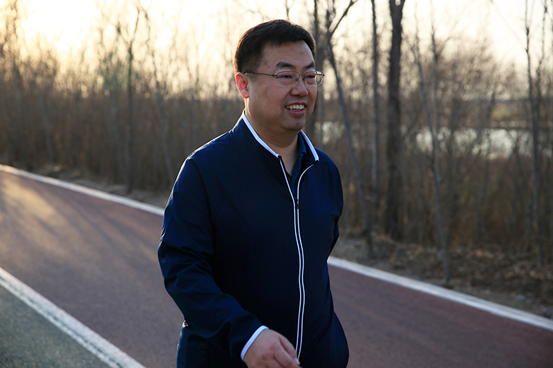 ���ڱ�ѩ֮��ح������������Ԫ���컧������������������