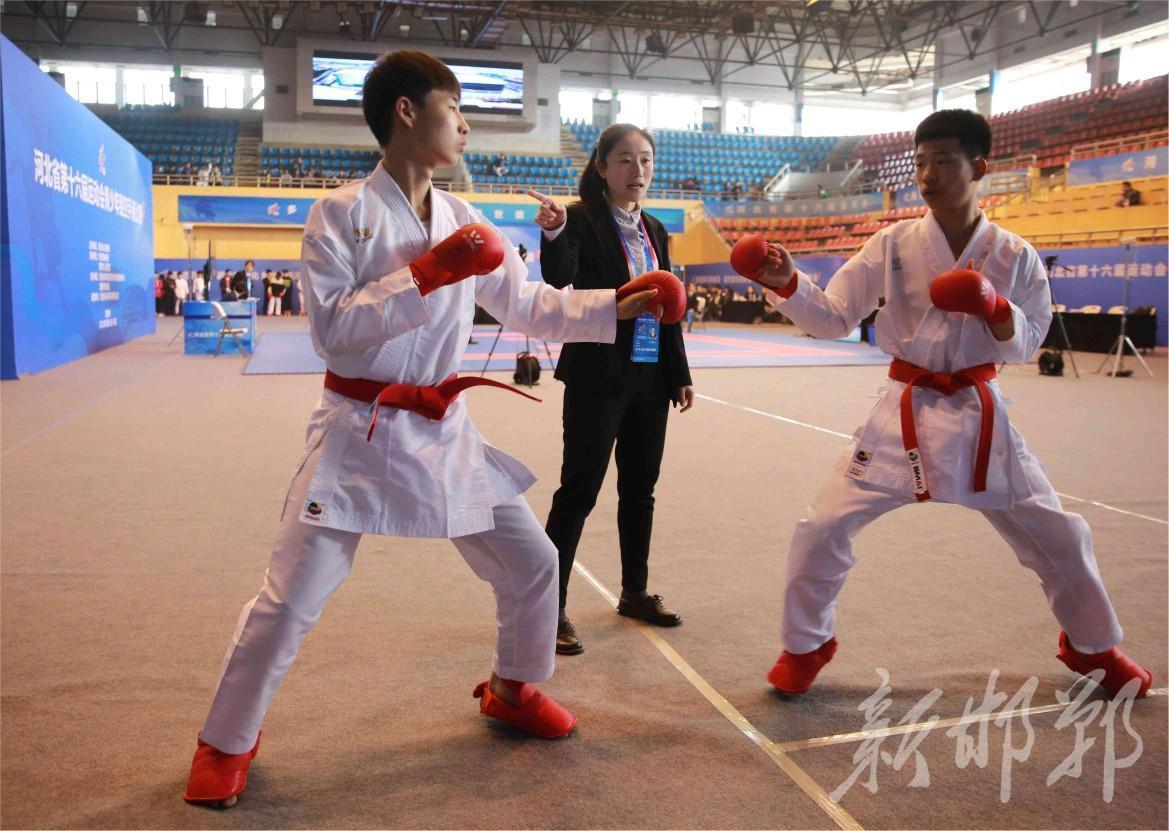 ���ƣ����ҷܶ���Ŀ��