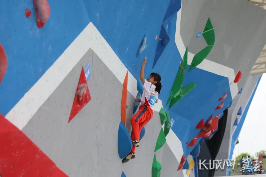 �����������ұ������ʼ���