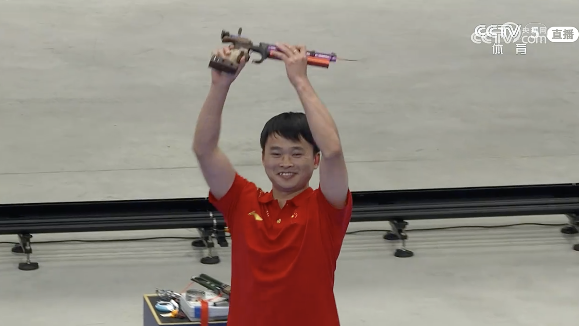 ������ף��л�