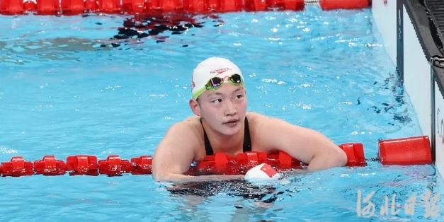 �������Ů��1500������Ӿ������