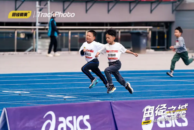 �ӱ��ﾶ���´��������ں�����������+������