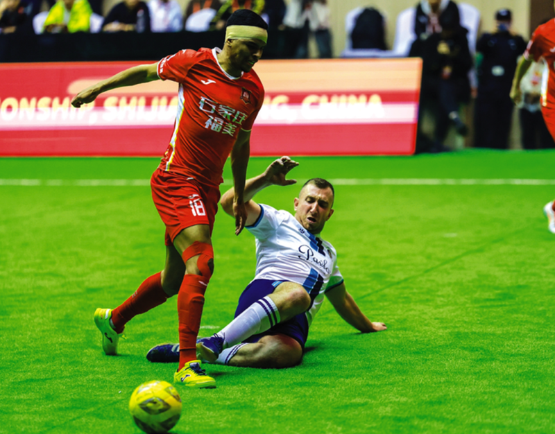 ���¾��ÿ��ӱ� | �ƶ����´�����ط���ɫ����ں�