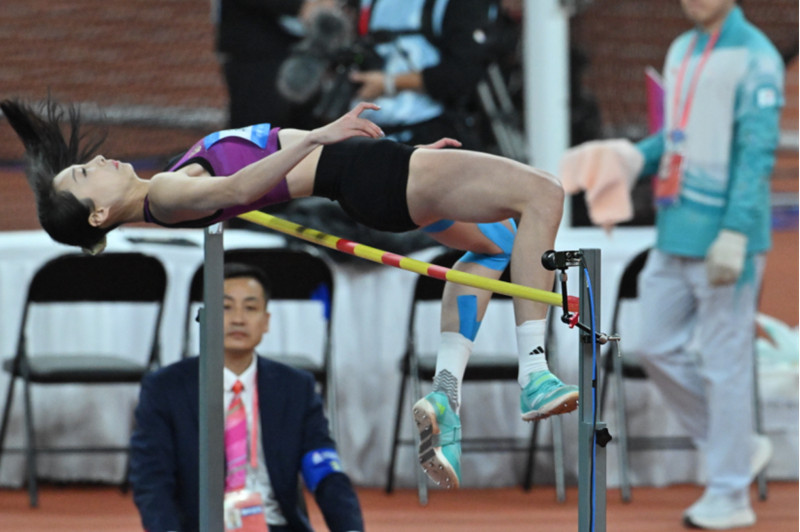 ����һͭ�����������Ů�����߼���