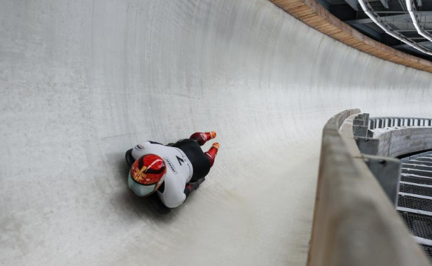 �����׽𣡺ӱ�������̳
�����ּ�ѩ����...