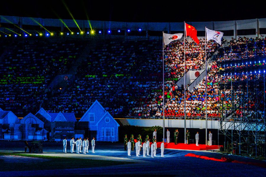 【第十五届运动会开幕盛况】【组图一】摄影;惠秋建.png